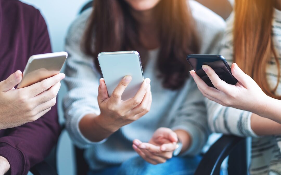 Screen Time Increases Kids’ Risk of High Blood Pressure, Insulin Resistance